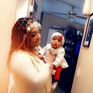 Meet your Posher, Markethia